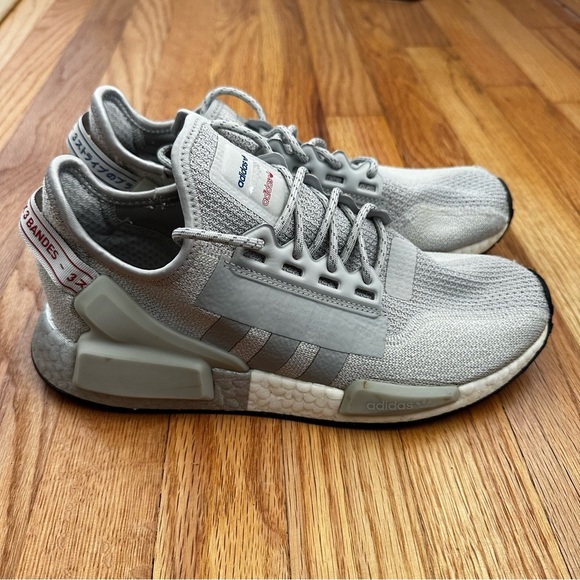 Adidas NMD_R1 V2 Silver Boost Sneakers Men’s Size 8 - Picture 4 of 10